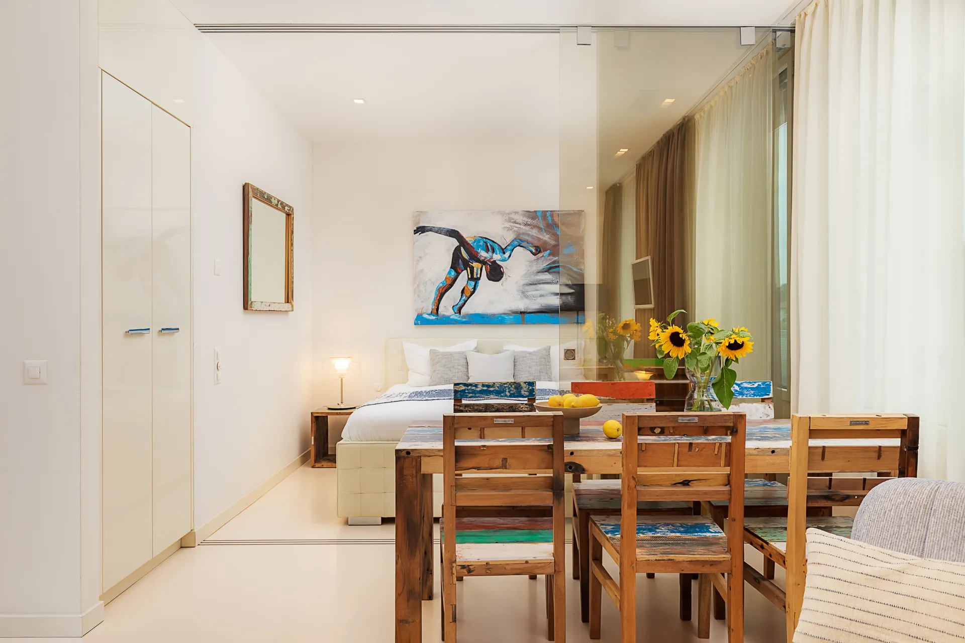 One Bedroom Senior, Kitchenette