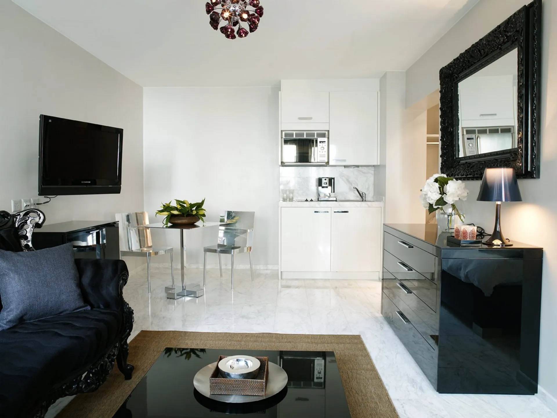 Studio Senior, Kitchenette
