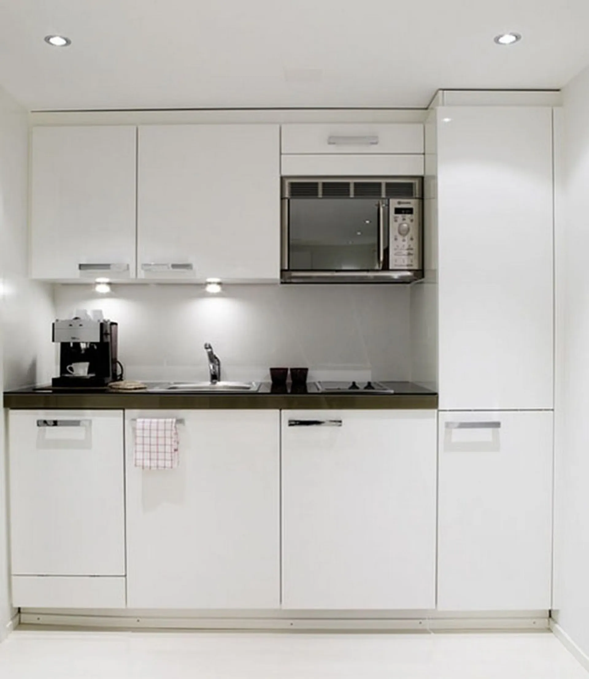 Studio Senior, Kitchenette