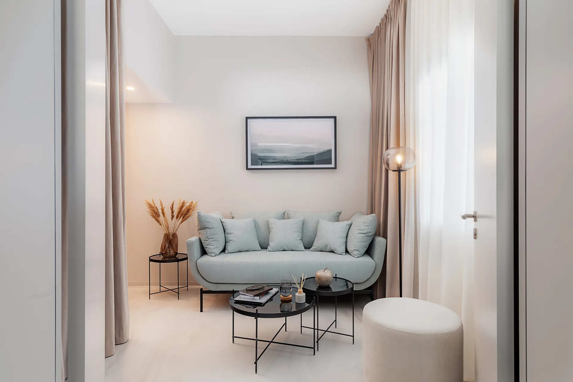 One Bedroom Senior, Kitchenette