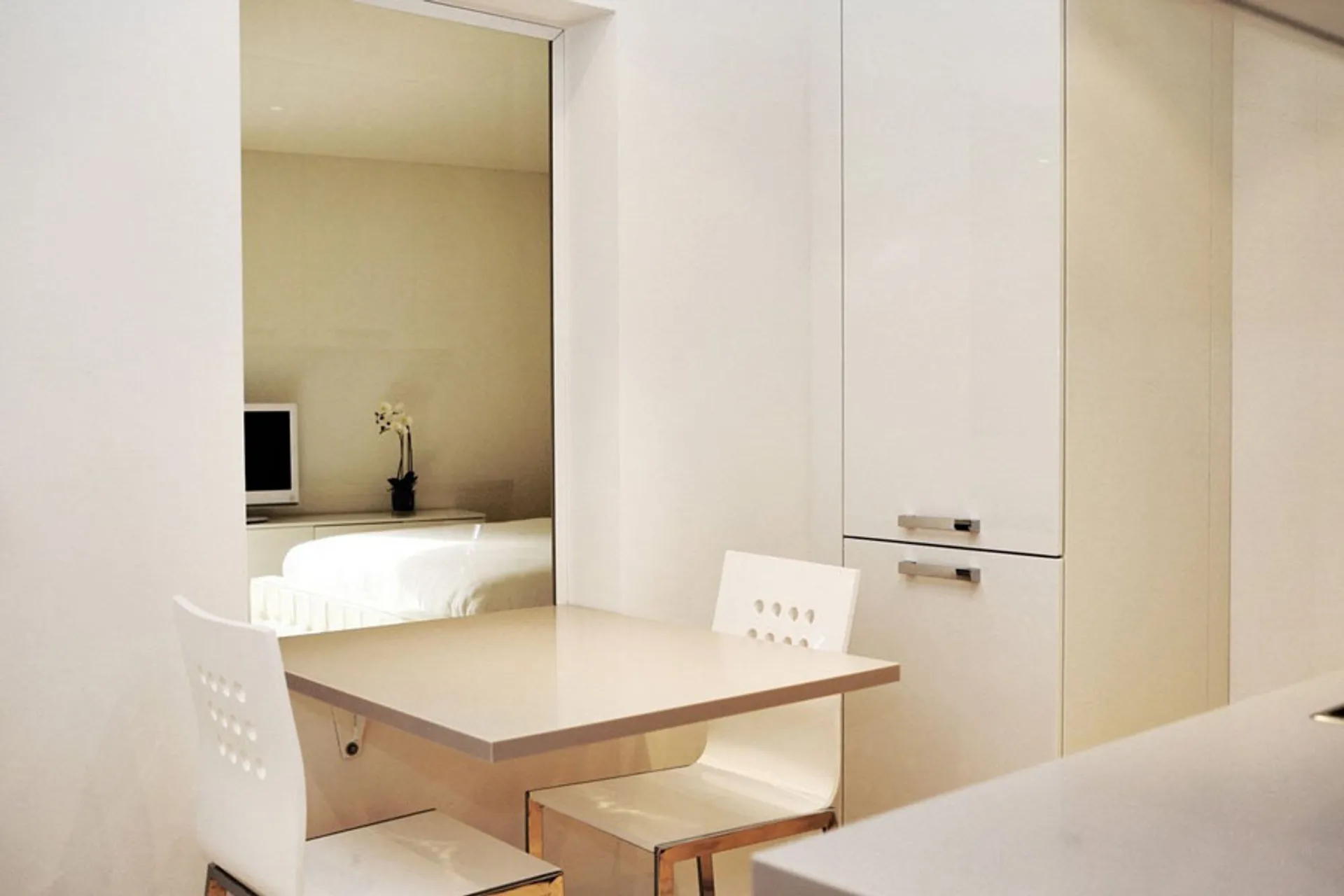 One Bedroom Senior, Kitchenette