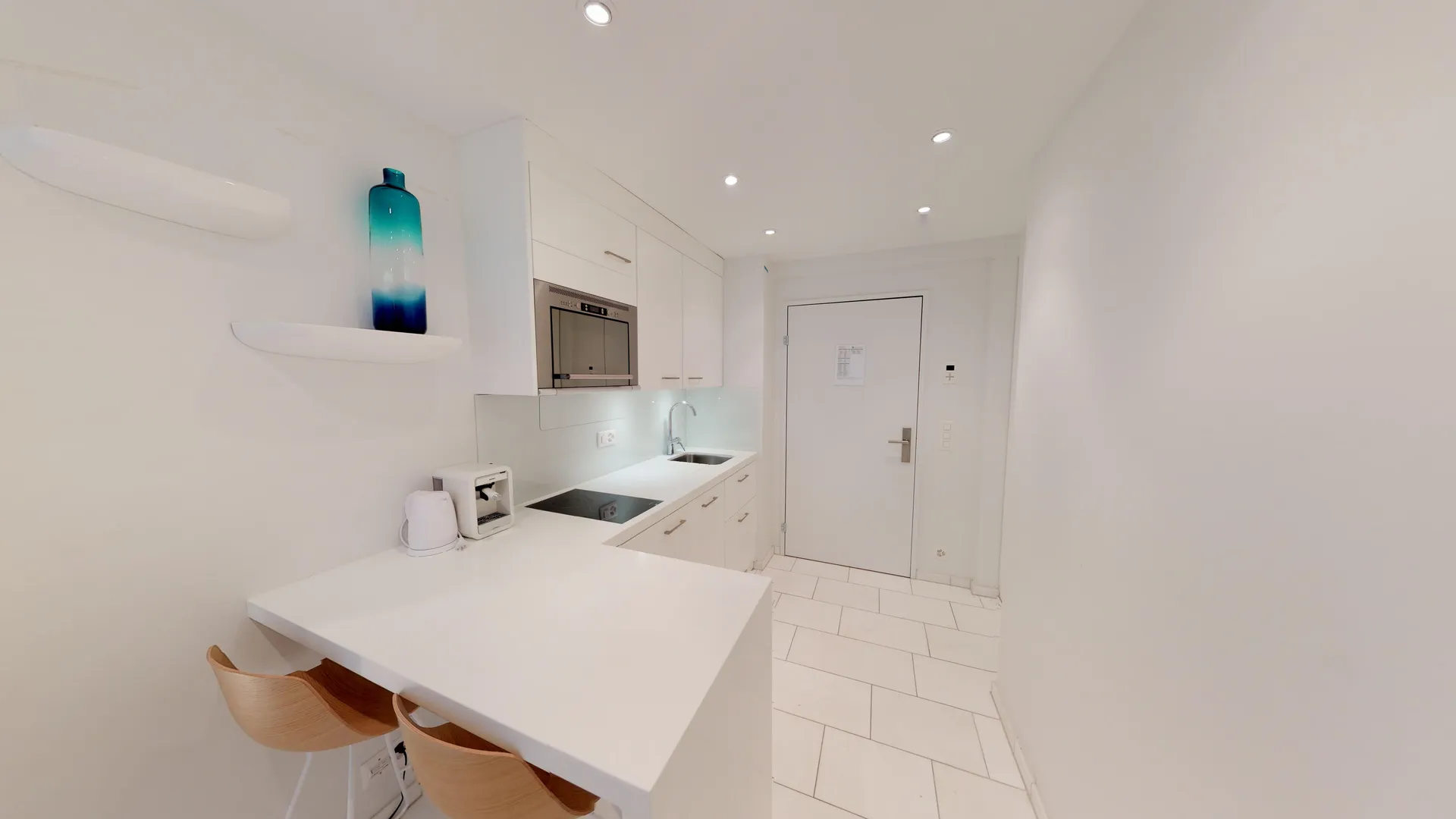 One Bedroom Mini, Kitchenette