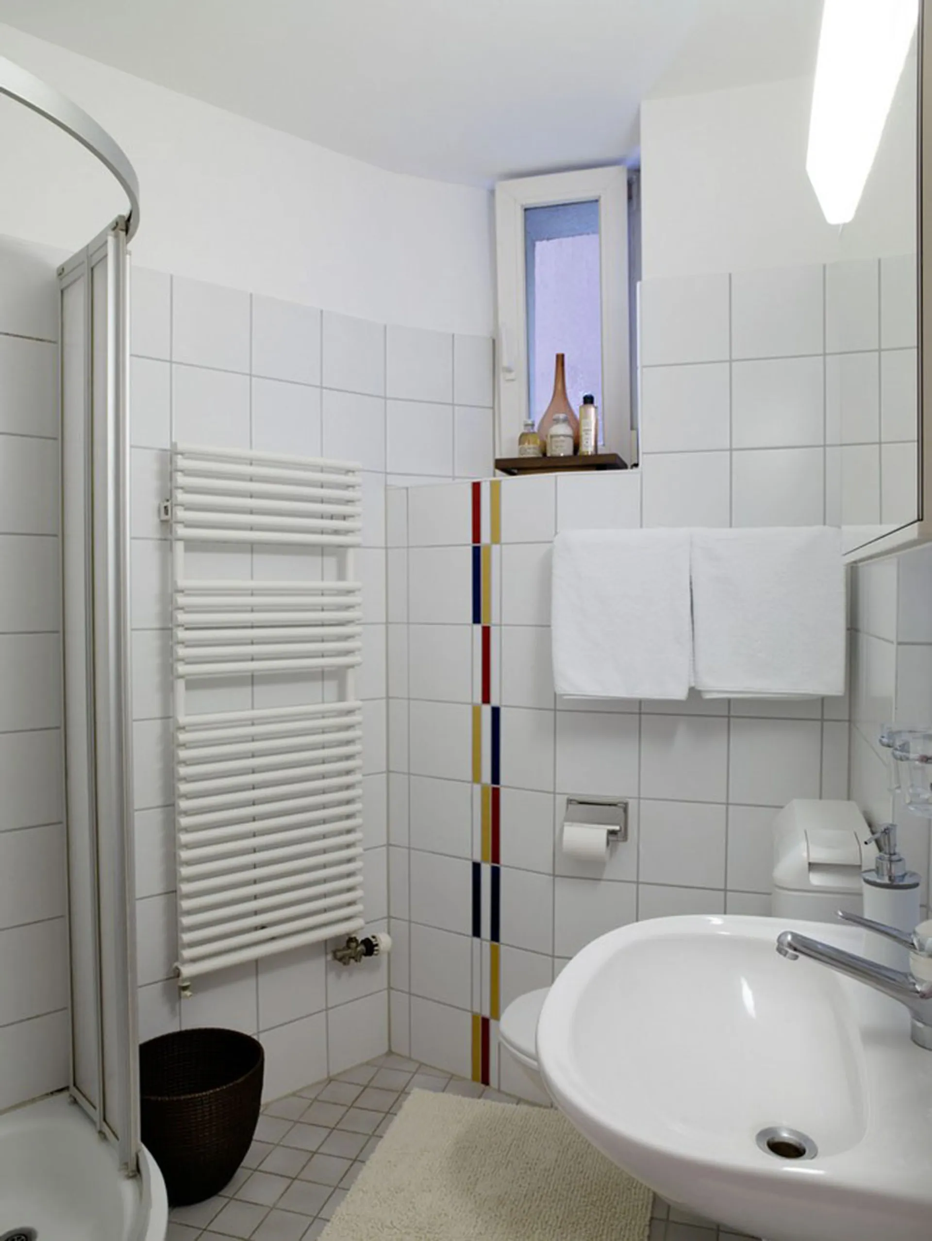Two Bedroom Mini, Kitchenette