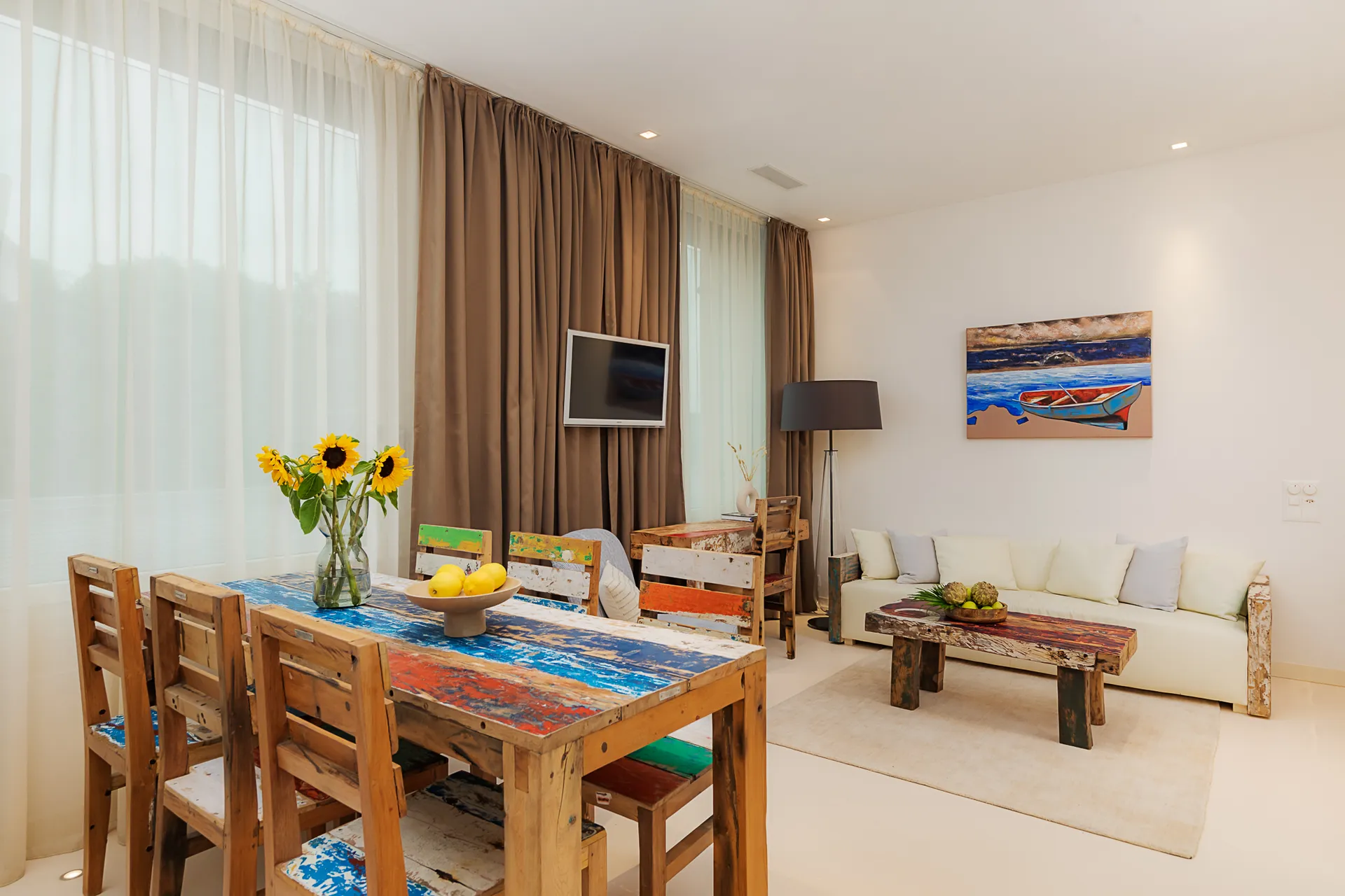 One Bedroom Senior, Kitchenette