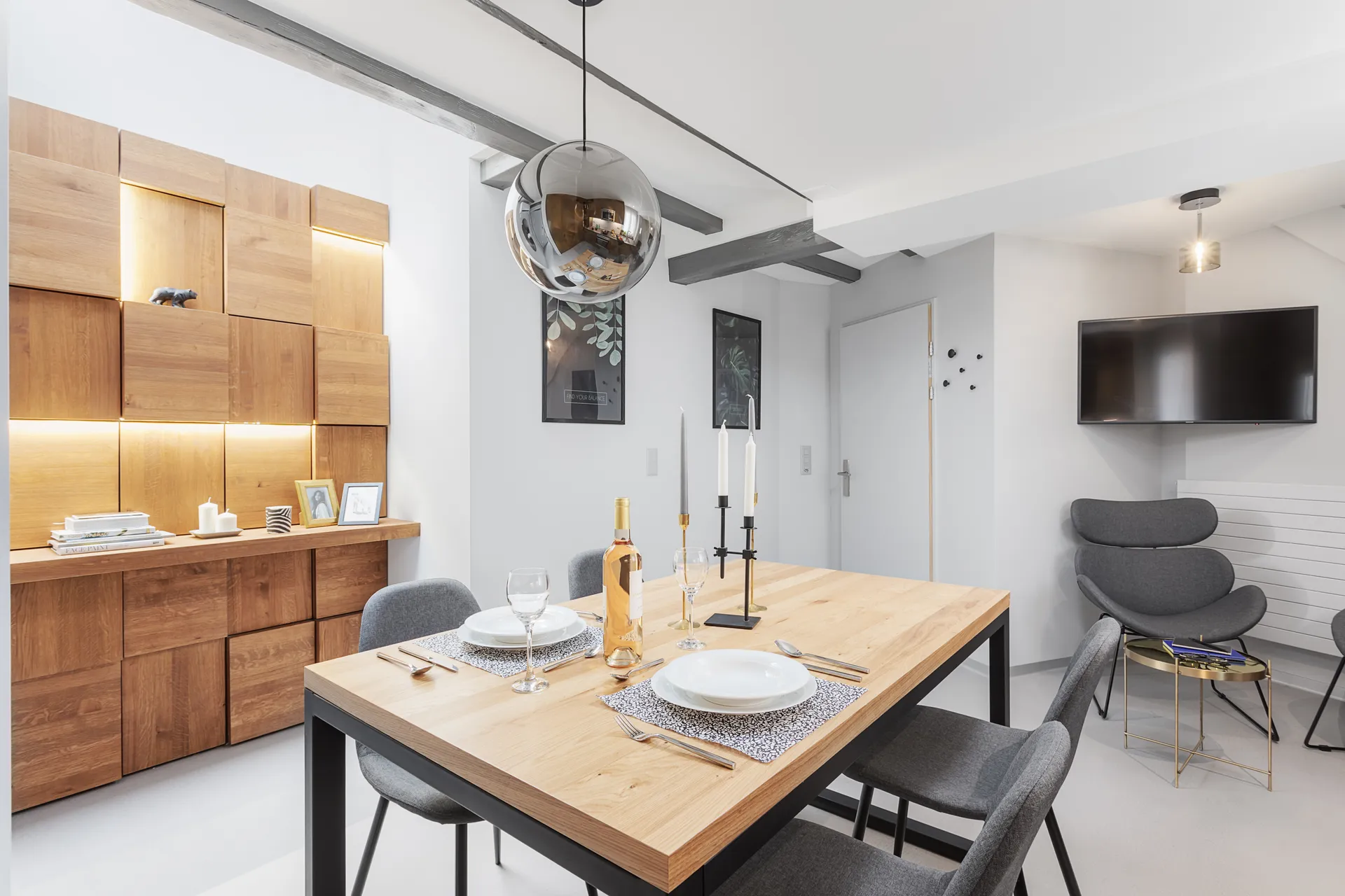 One Bedroom Senior, Kitchen
