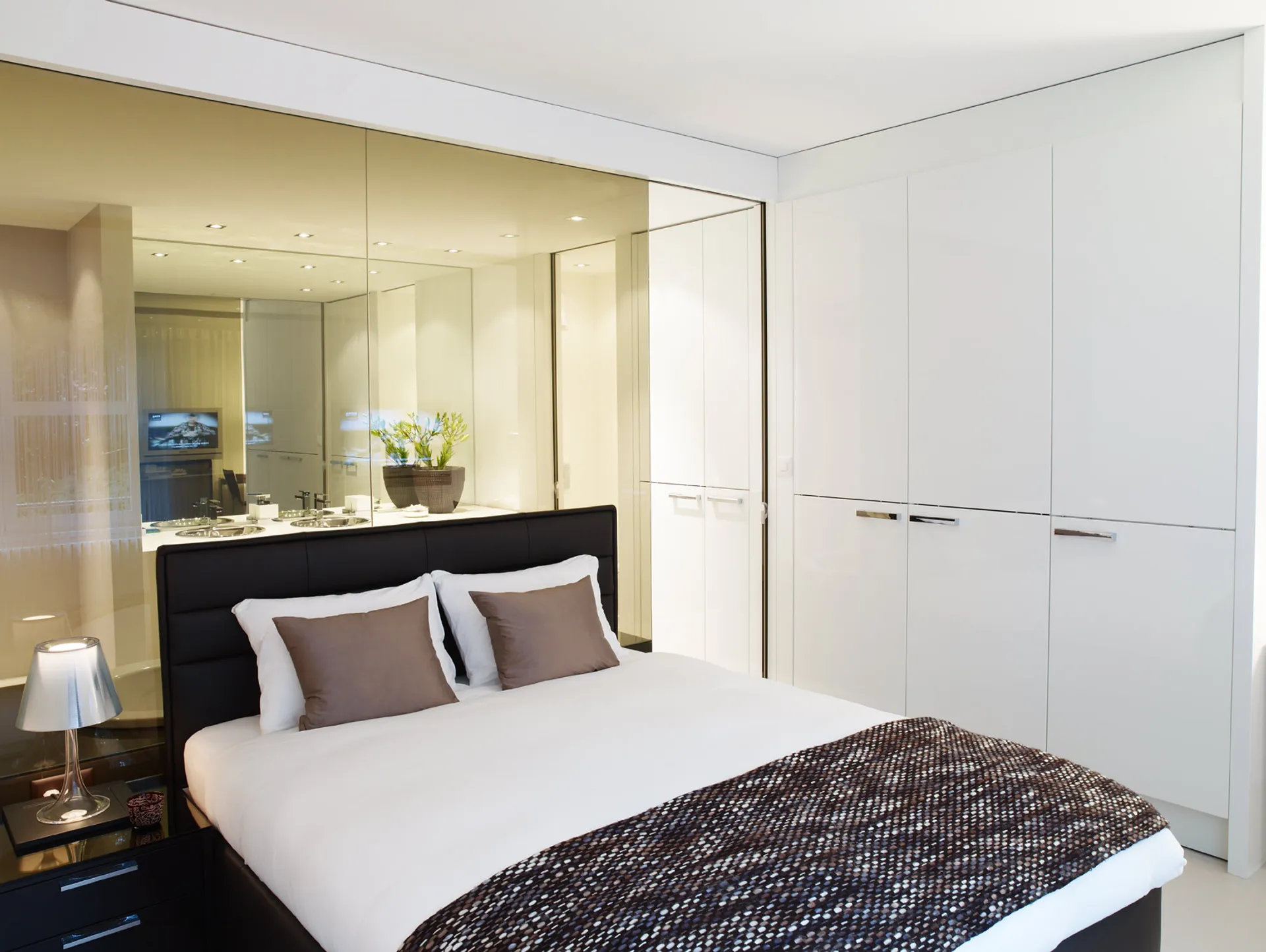 Two Bedroom Senior, Kitchenette