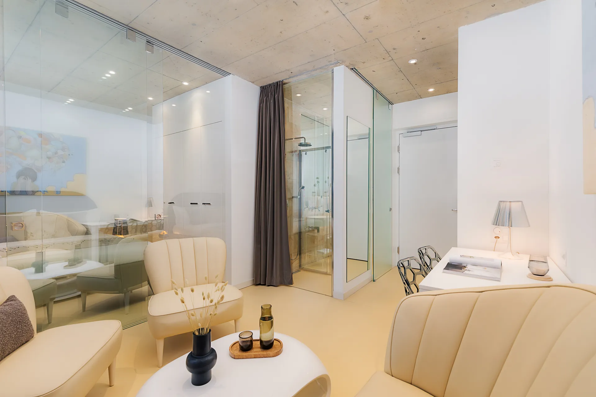 One Bedroom Senior, Kitchenette