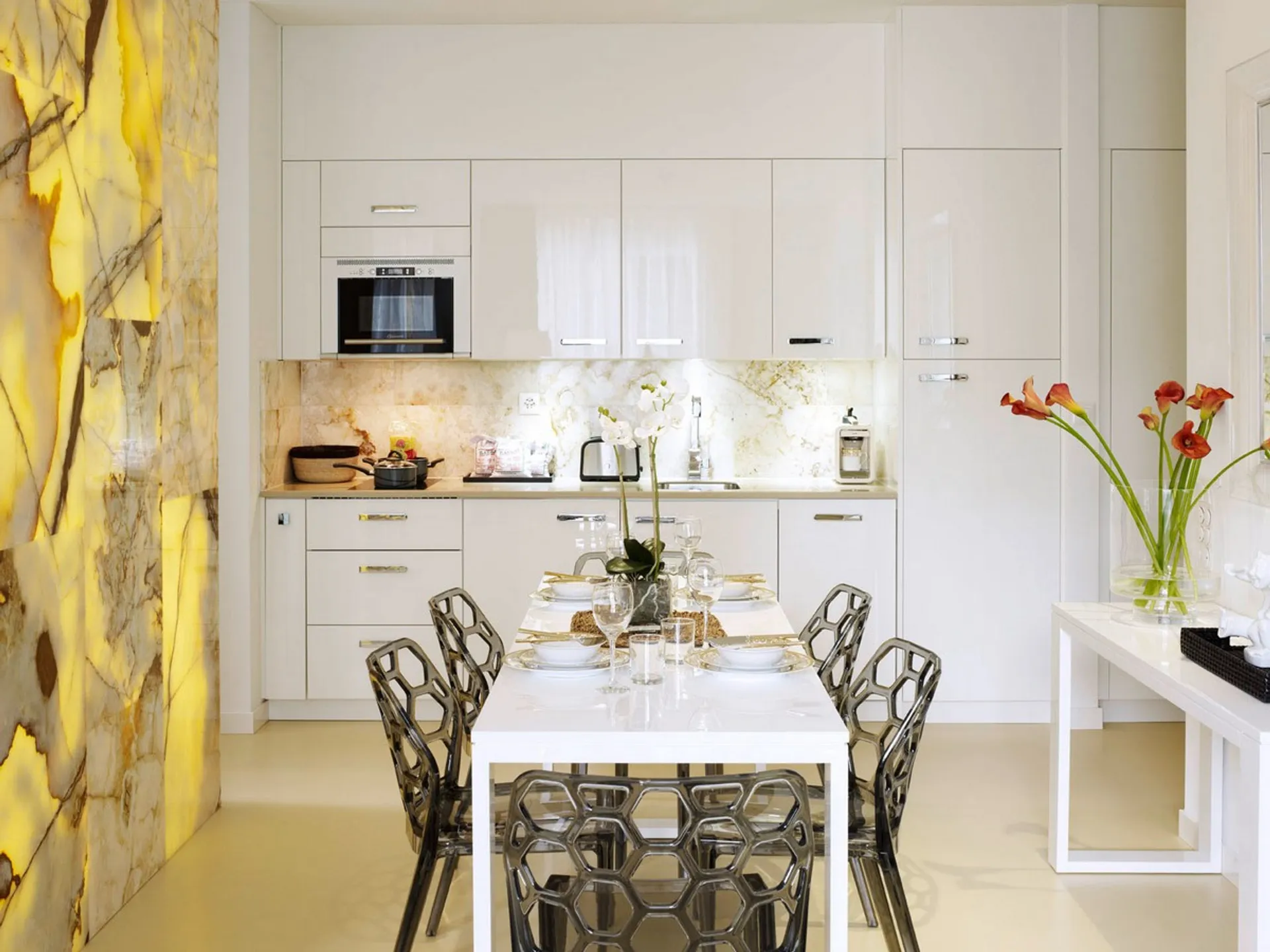 Two Bedroom Senior, Kitchenette