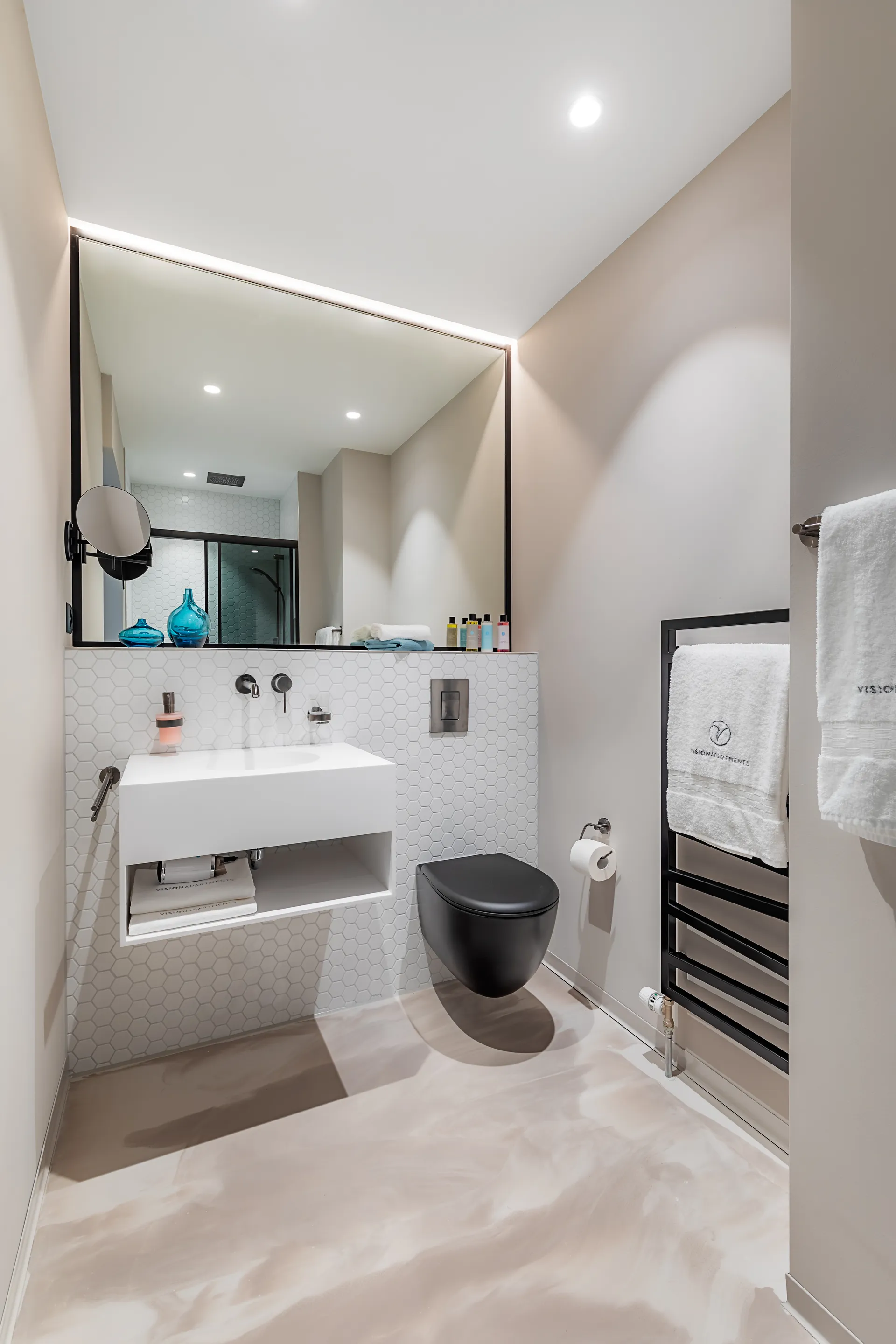Grand Apartment, Kitchenette