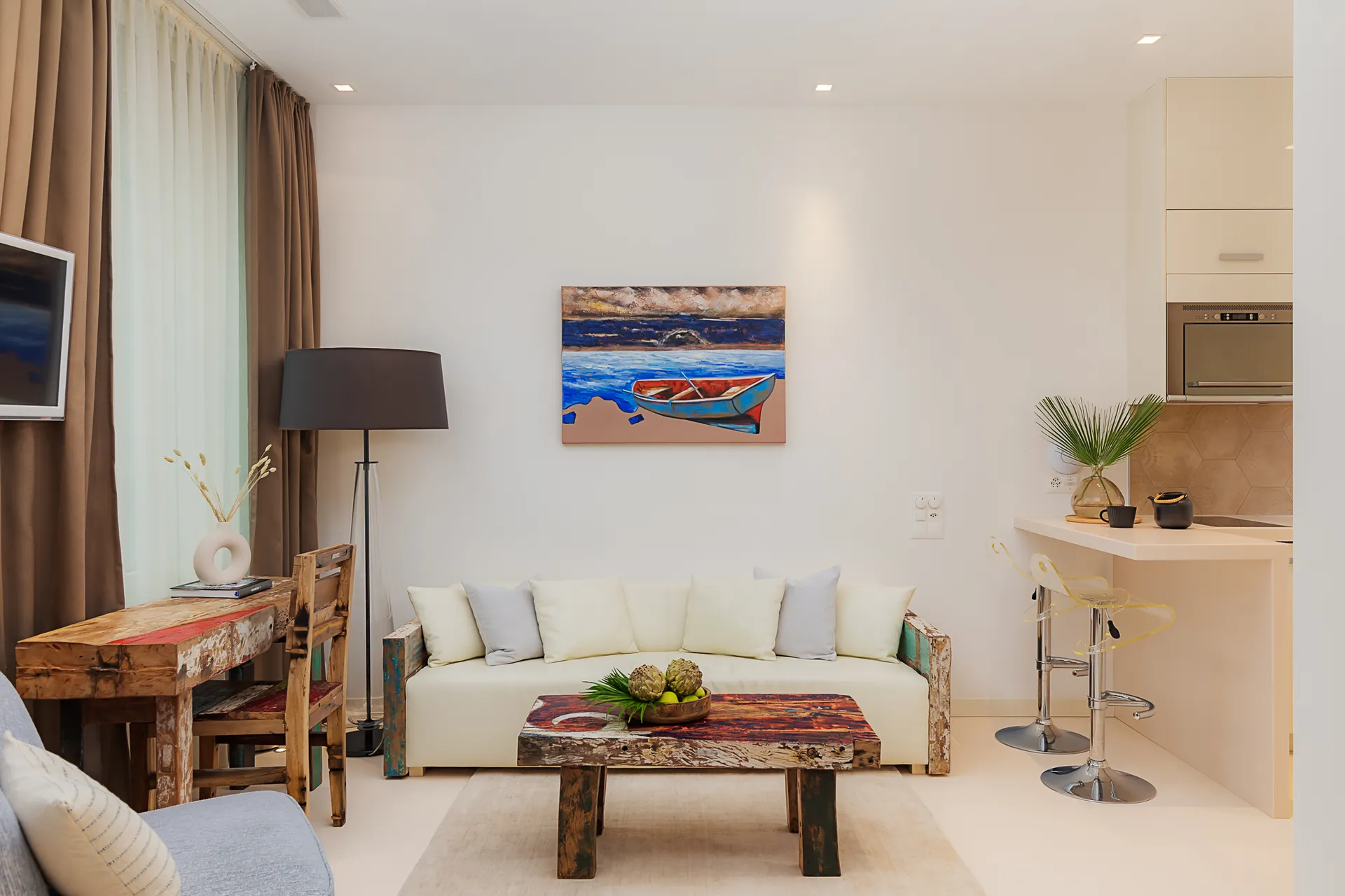 One Bedroom Senior, Kitchenette