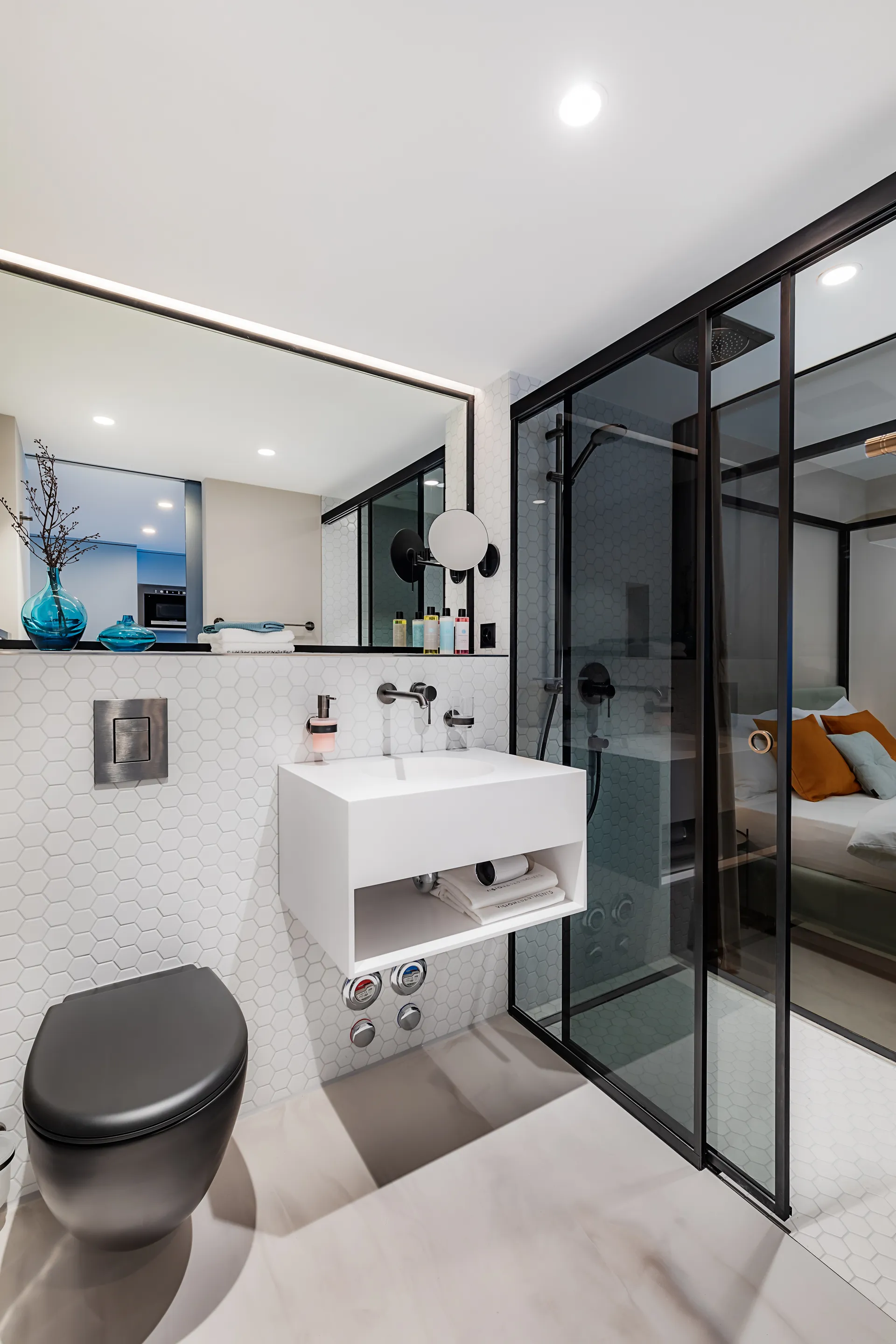 Studio Senior, Kitchenette