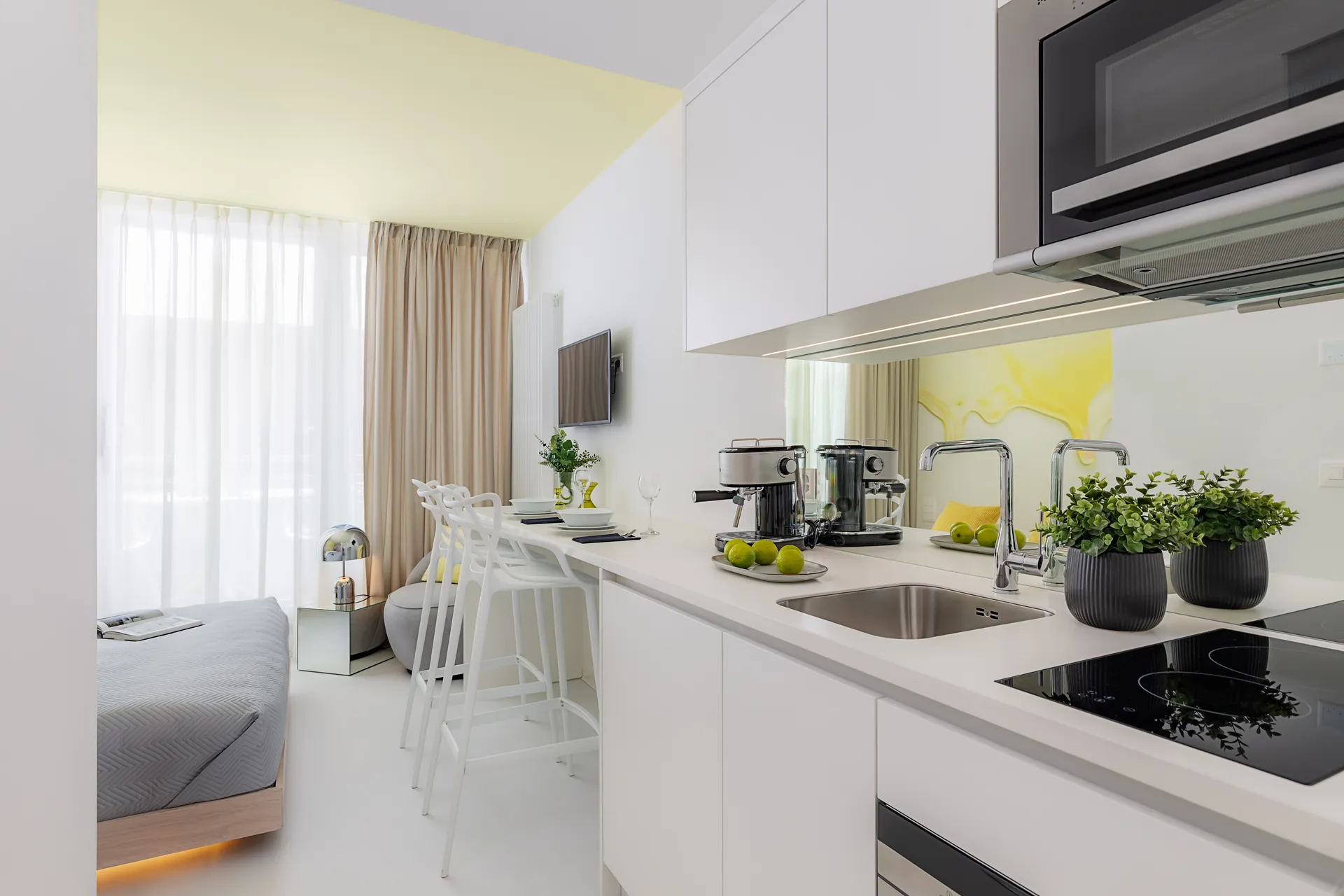 Studio Mini, Kitchenette