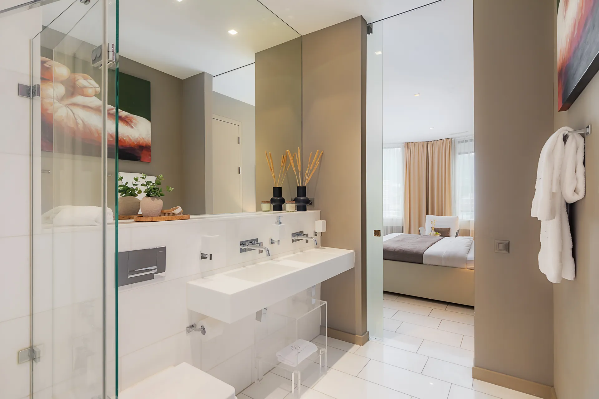 Grand Apartment, Kitchenette - Posh Living
