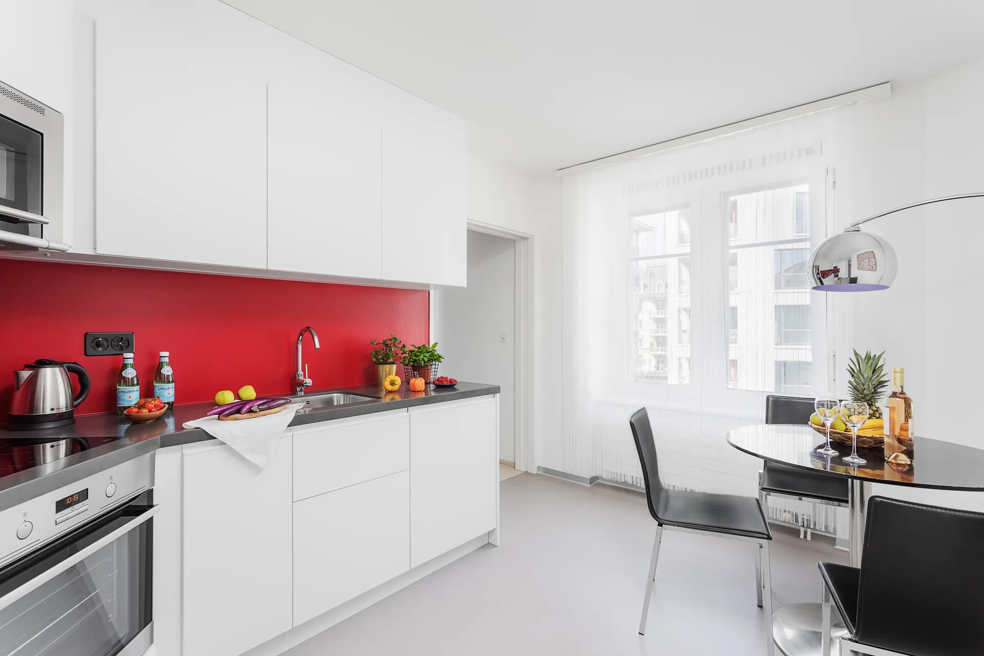 Two Bedroom Mini, Kitchenette